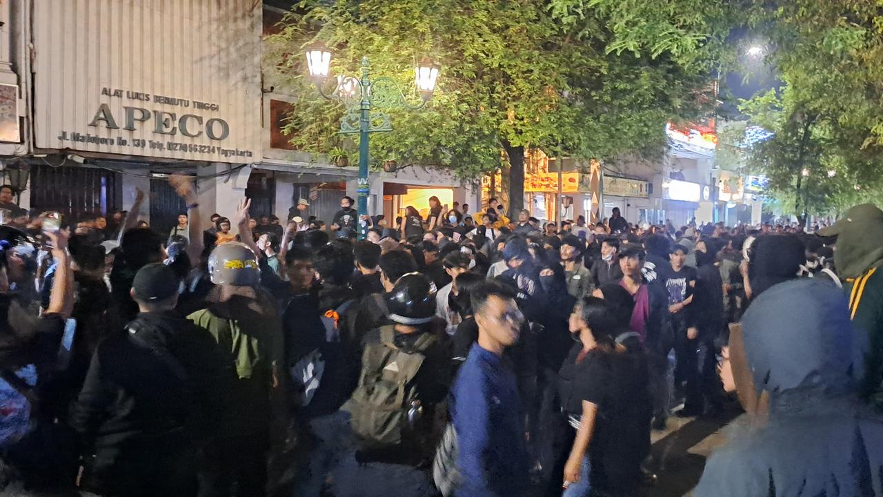 Wartawan Kompas Laporkan Dugaan Penganiaayaan saat Meliput Demo Tolak UU TNI di Depan DPRD Bandung