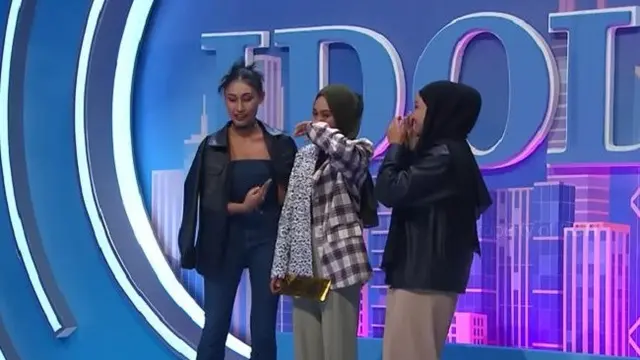 Kakak beradik Novia Bachmid (Foto: YouTube)
