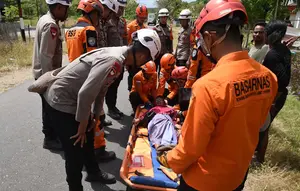 Tim SAR Fokus Tangani Warga Rentan Pascagempa NTT