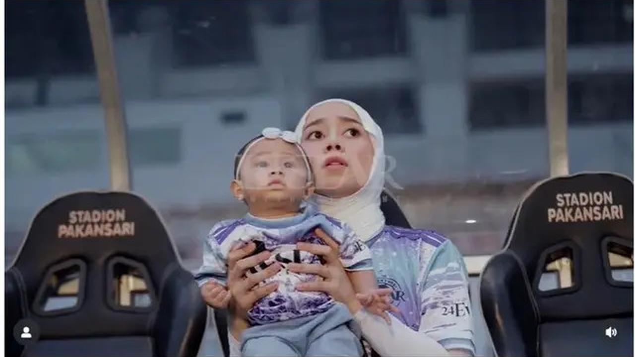 6 Momen Bahagia Lesti Kejora Umumkan Hamil Anak Ketiga, Unik di Lapangan Bola