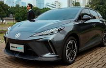 MG Goda Warga Surabaya dengan Mobil Listrik Stylish dan Promo Menggiurkan di IIMS 2025
