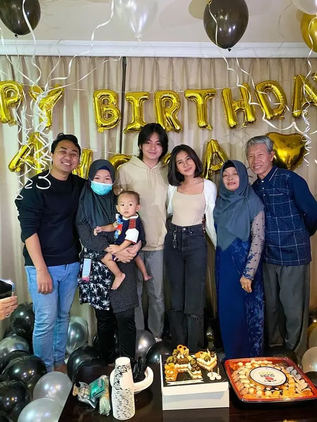 Perayaan ultah Angga Yunanda