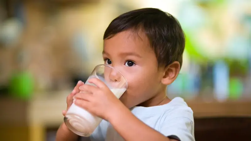 4 Hal yang Perlu Diperhatikan Orang Tua dalam Memberikan Susu pada Anak (Foto dari Rilis)