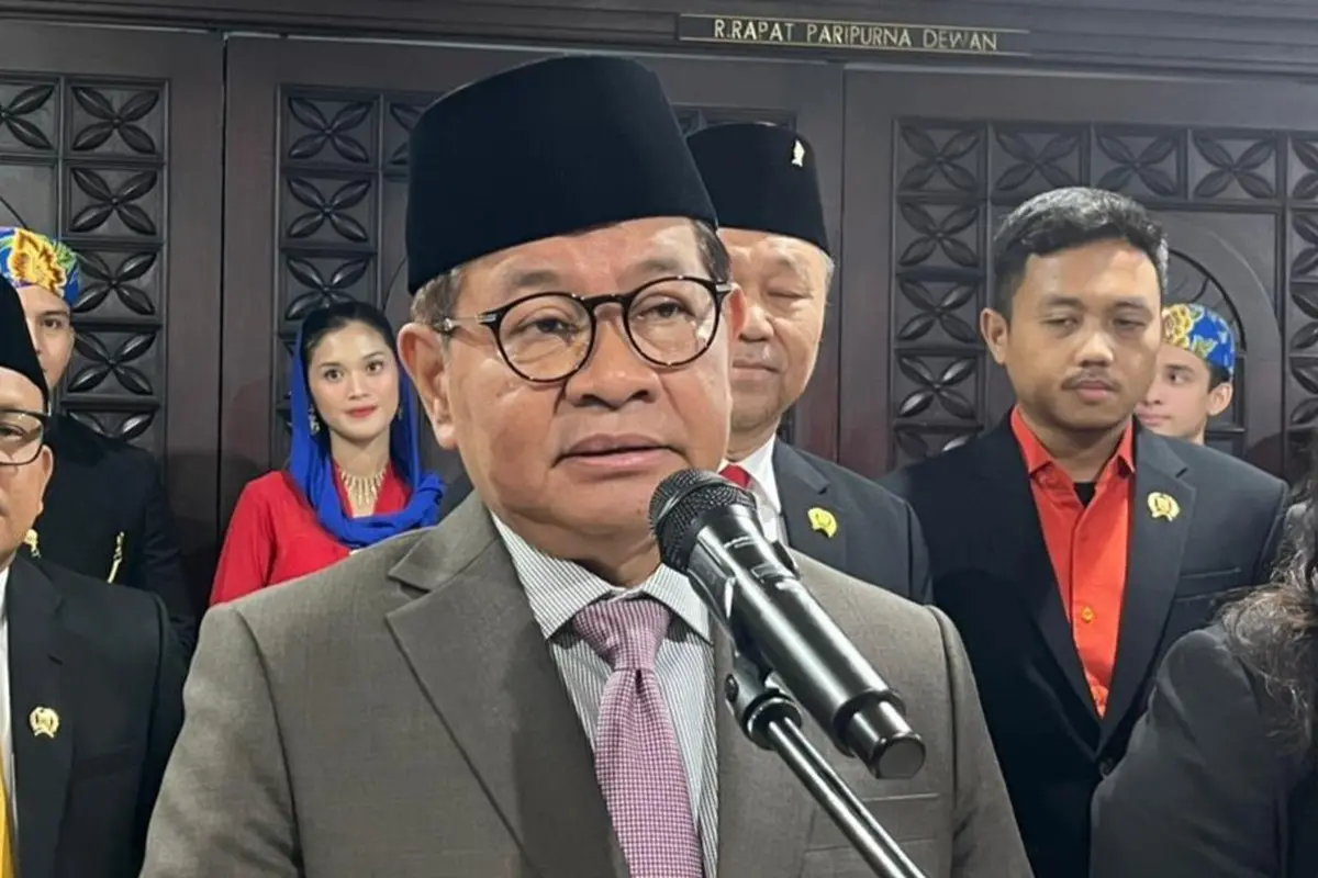 Gubernur DKI Jakarta Pramono Anung di Gedung DPRD DKI Jakarta.