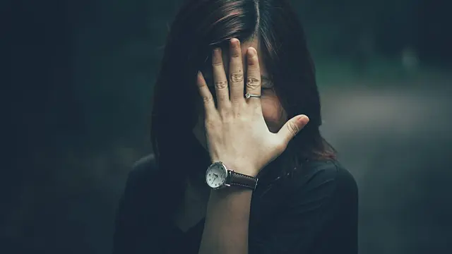 Orang yang Pemalu dan Mudah Canggung