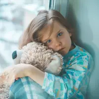 Demam dan muntah adalah penyakit umum yang kerap diderita anak. (unsplash.com/@little_klein)