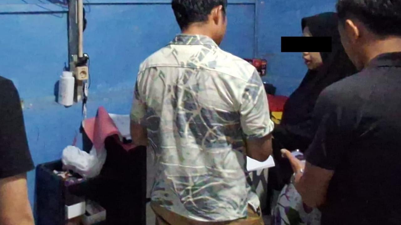 Kuras Isi ATM Ibu Angkat hingga Rp202 Juta, Perempuan 34 Tahun Pasrah saat Diciduk Polisi