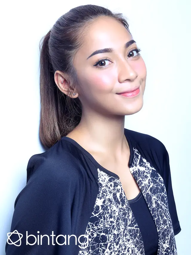 [Bintang] Dinda Kirana