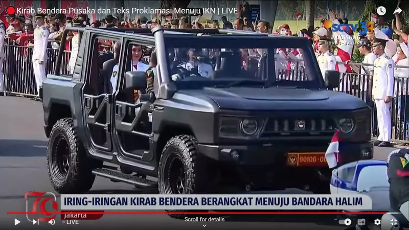 Kirab Bendera Merah Putih Pakai Mobil Maung