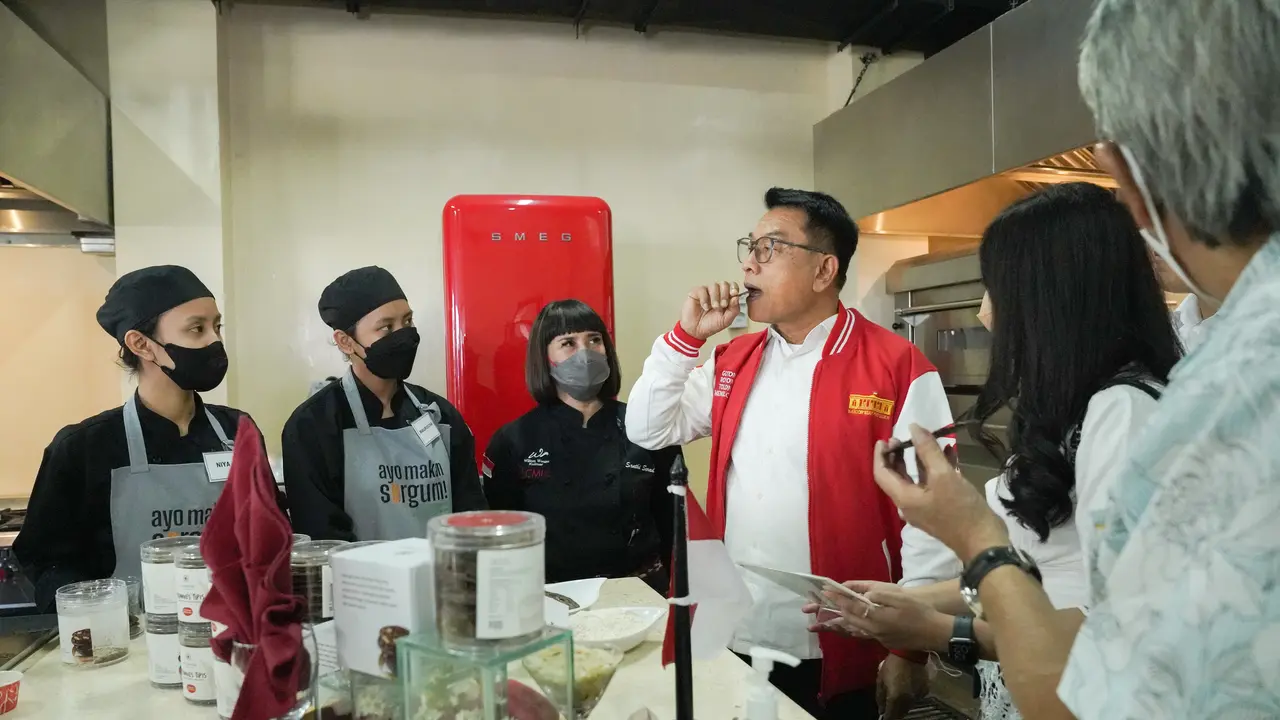 Ciptakan Kuliner Sorgum Bernilai Tinggi, KSP Moeldoko Puji Kompetensi Siswa PGRI 2 Kudus