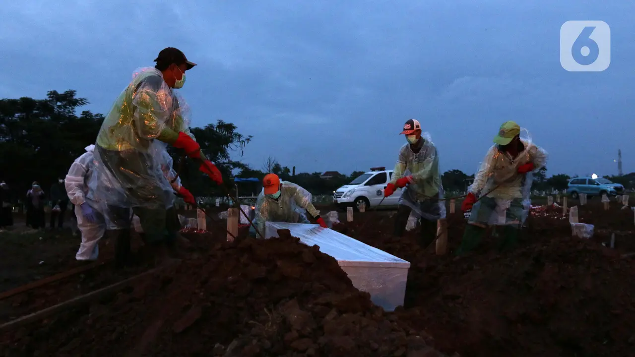FOTO: Sepanjang 2020, 22.138 Orang di Indonesia Meninggal Dunia Akibat Terpapar COVID-19