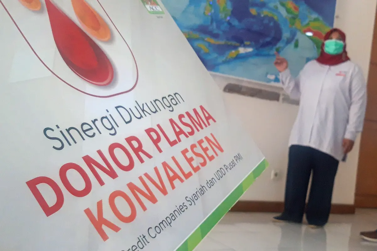 Astra Credit Companies (ACC) Serahkan Bantuan Donor Plasma Konvalesen kepada PMI