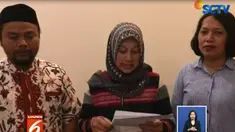 Sang anak pun memaksa kembali ke mobil, namun sang ibu mendorongnya berulang kali.