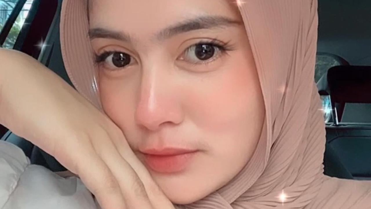 Potret Cantik Biby Alraen, Istri Rifky Balweel yang Kini Jadi Manajer Risty Tagor