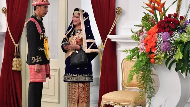 Jokowi baju adat Aceh