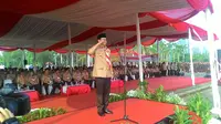 Menggunakan seragam lengkap Pramuka, Gubernur Ahok pimpin upacara peringatan Hari Pramuka di Lapangan Monas, Jakarta. (Liputan6.com/Ahmad Romadoni)