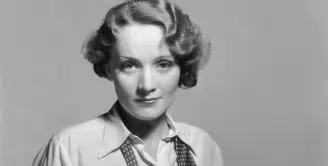 Marlene Dietrich lahir di Berln pada tahun 1901. Ia memilih karier dalam bidang akting namun tetap miliki pandangan politik yang keras. (Getty Images/Aljazeera)