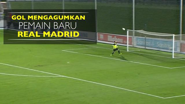Video gol jarak jauh Sergio Diaz pesepak bola tim Real Madrid Castilla berusia 18 tahun dibuat pada laga Segunda B, Sabtu (3/9/2016).
