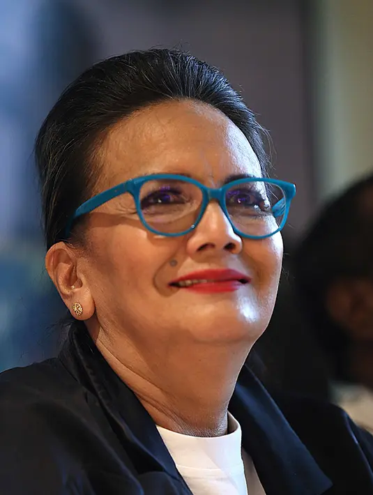 Meskipun pernah membintangi film bertajuk ‘Eat Pray Love’ bersama Julia Roberts, Christine justru memiliki mimpi lain yang lebih mulia. Selain itu, mimpinya ini cukup unik dimana ia ingin mendirikan sekolah seni di Papua. (Nurwahyunan/Bintang.com)