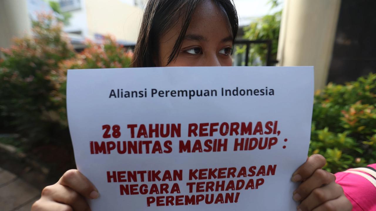 FOTO: Demo API Gaungkan Perlindungan Hak Perempuan di Komnas HAM