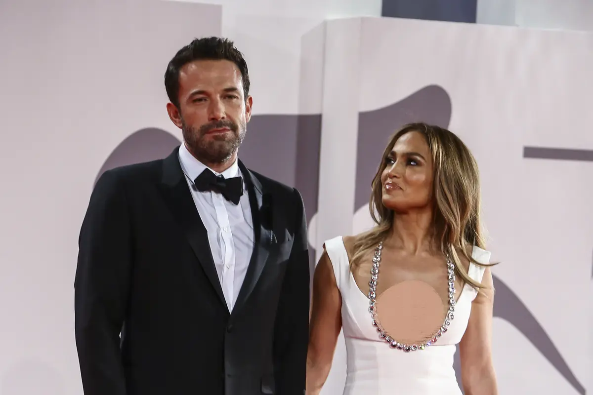 Ben Affleck - Jennifer Lopez. (Joel C Ryan/Invision/AP)