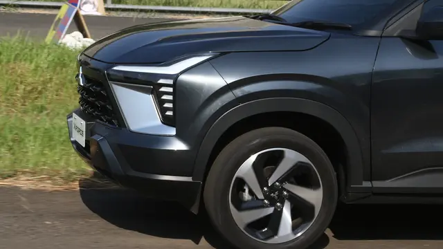 Mitsubishi XFORCE.