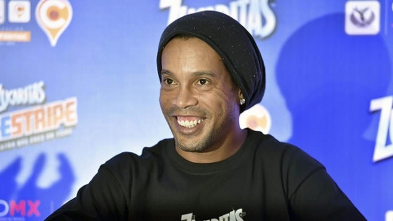 Baru dua bulan, Ronaldinho sudah dipecat Fluminense