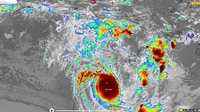 Dari pengamatan satelit, pada hari ini siklon Ilsa telah memiliki mata badai yang menandakan wujud sempurna sebagai badai dengan kekuatan yang besar. Dengan kecepatan angin 205 km/jam dan hembusannya mencapai 285 km/jam.