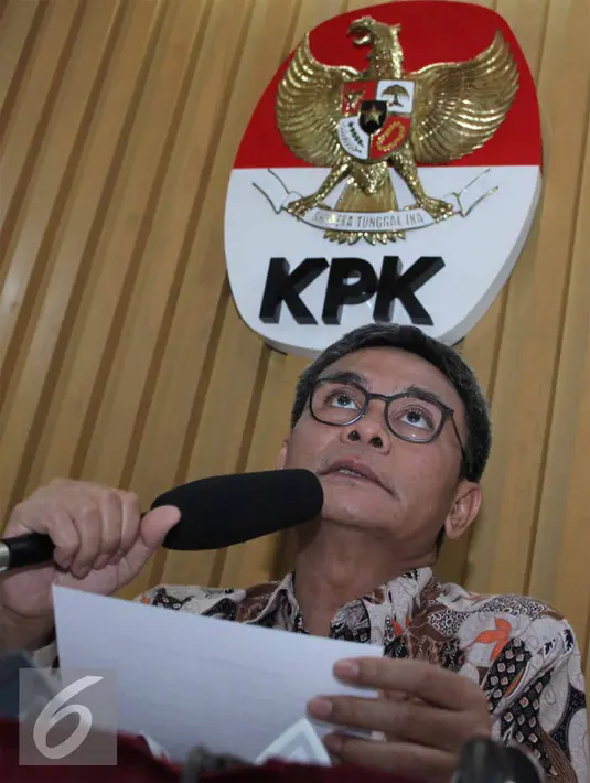 KPK menetapkan Bupati Bener Meriah, Provinsi Aceh, Ruslan Abdul Gani sebagai tersangka kasus korupsi pembangunan dermaga Sabang. KPK menduga akibat korupsi ini negara dirugikan sebesar Rp 116 miliar, Jakarta, Selasa (4/8/2015). (Liputan6.com/Helmi Afandi)