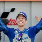 Pembalap Suzuki, Joan Mir, menjadi juara di MotoGP Eropa yang berlangsung di Sirkuit Ricardo Tormo, Valencia, Minggu (8/11/2020). (AFP/Jose Jordan)