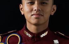 Ganteng dan Gagah, Potret Ipda Bima Mukti jadi Anggota Upacara Pedang Pora Nikahan Anak Wakapolri