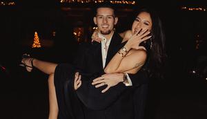 Momen Jennifer Coppen dilamar Justin Hubner di Belanda. [IG: @justinhubner5]