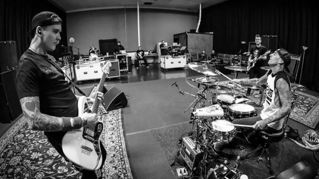 Blink 182 Angkat Matt Skiba Jadi Personel Tetap