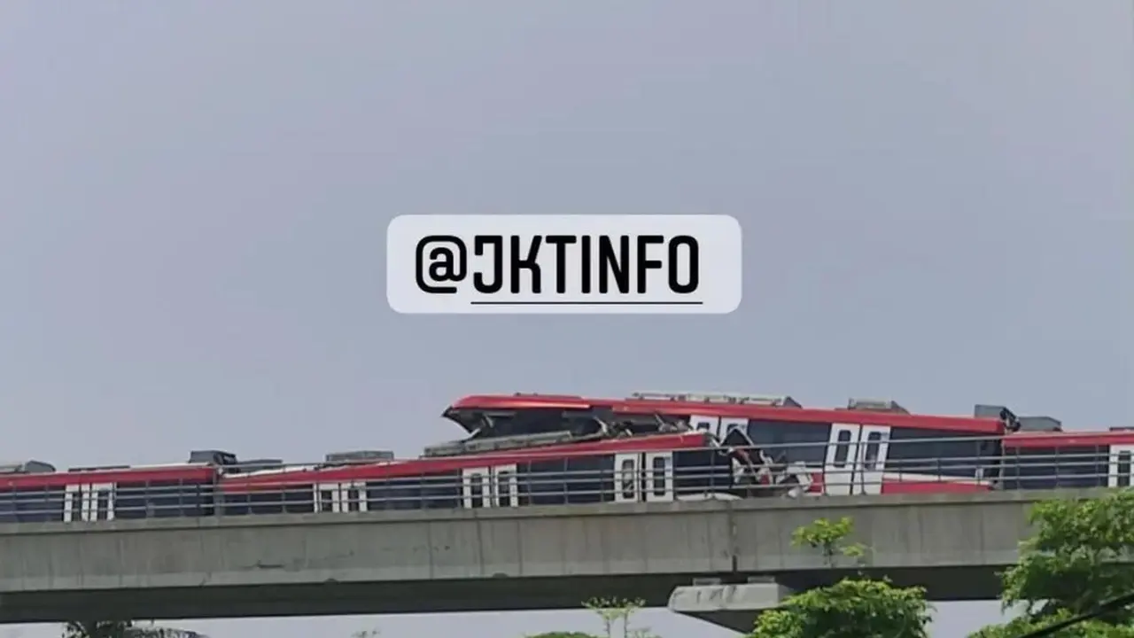 Viral rekaman video yang memperlihatkan kecelakaan LRT di Cibubur, Jakarta Timur.