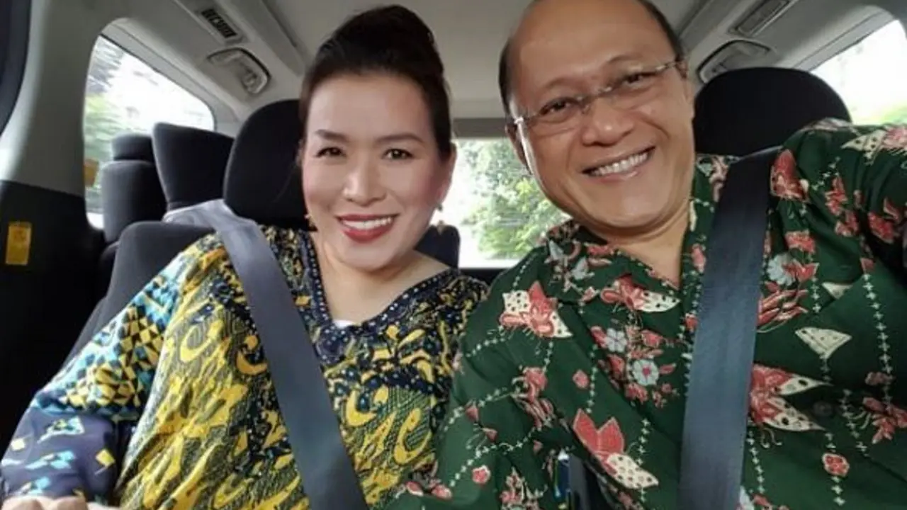 [Bintang] Linna Teguh dan Mario Teguh