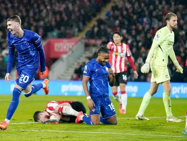 Chelsea berpesta gol saat menyambangi Southampton di St. Mary's Stadium dalam duel lanjutan Premier League 2024/2025. Pasukan Enzo Maresca menang dengan skor telak 5-1. (Andrew Matthews/PA via AP)