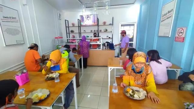 Rumah Makan Gratis Uwais di Balaraja