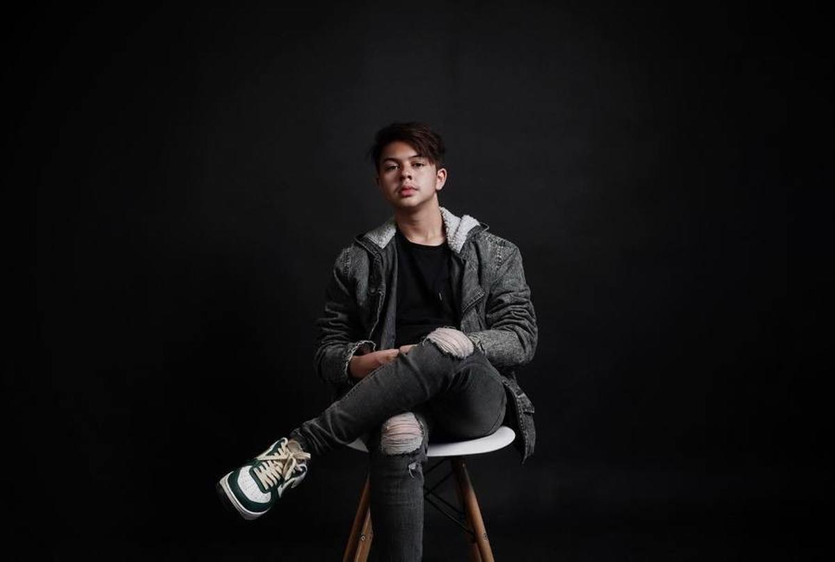 "Aku udah nggak ngerasain duit aku lagi. Sama sekali aku nggak tau kemana sisa aset, juga udah bisa dihitung jari, sisa dua walaupun yang satu udah dijual, yang di Jakarta ada dua, yang satu udah dijual, di Malang masih ada satu. Intinya yang aku lakukan 
