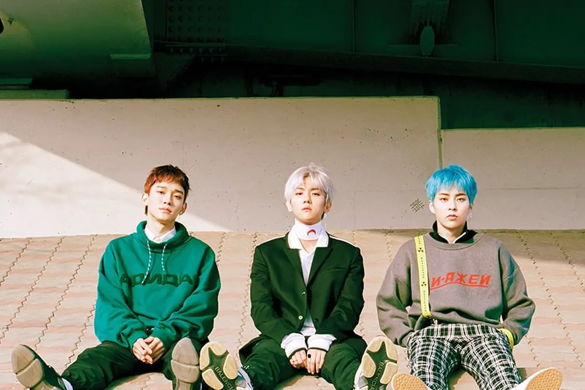 EXO CBX beranggotakan Baekhyun, Xiumin, dan Chen. (SM Entertainment via Soompi)