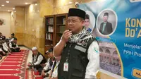 Kepala Kantor Wilayah Kementerian Agama Provinsi Jawa Barat, Ajam Mustajam melakukan sosialisasi terkait aplikasi Kawal Haji dan Skema Murur di Muzdalifah. (Liputan6.com/Arya Prakasa).