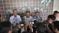 Kanwil Kementrian Hukum dan Ham Gorontalo dalam hal ini Kantor Imigrasi Kelas I TPI Gorontalo saat menemui awak media (Arfandi/Liputan6.com)