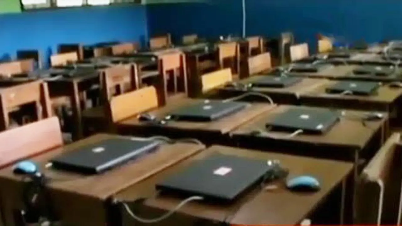 VIDEO: Komputer Sekolah Dicuri Maling, SMK Ini Pinjam 40 Laptop