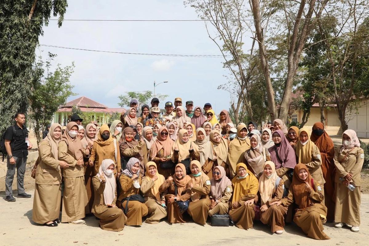 Mendagri Tito Karnavian saat memimpin Apel Pemulangan Praja IPDN dan ASN Kemendagri Gelombang I di Aceh Tamiang