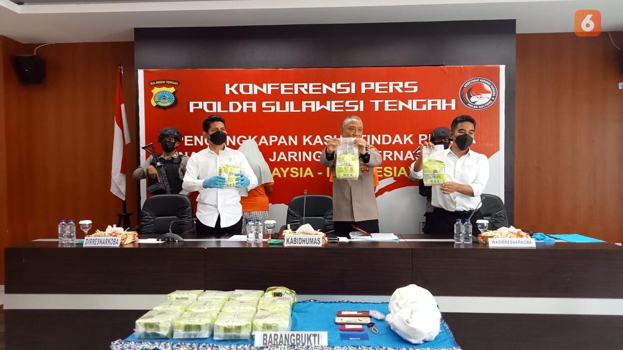 konferensi pers kasus 15 kg sabu-sabu asal Malaysia