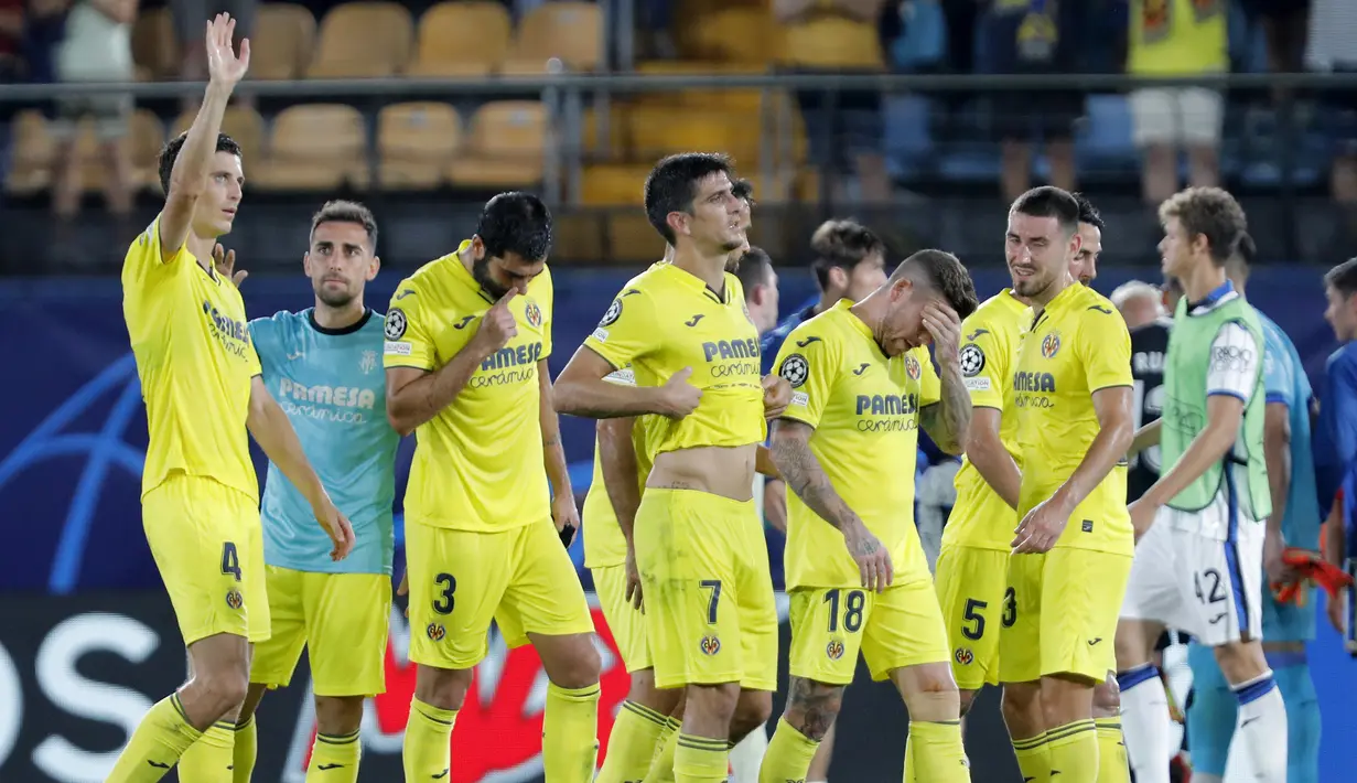 Hingga laga usai, skor 2-2 tetap betahan. Villarreal dan Atalanta sementara menempati posisi ke-2 dan ke-3 klasemen sementara Grup F. (Foto: AP/Alberto Saiz)
