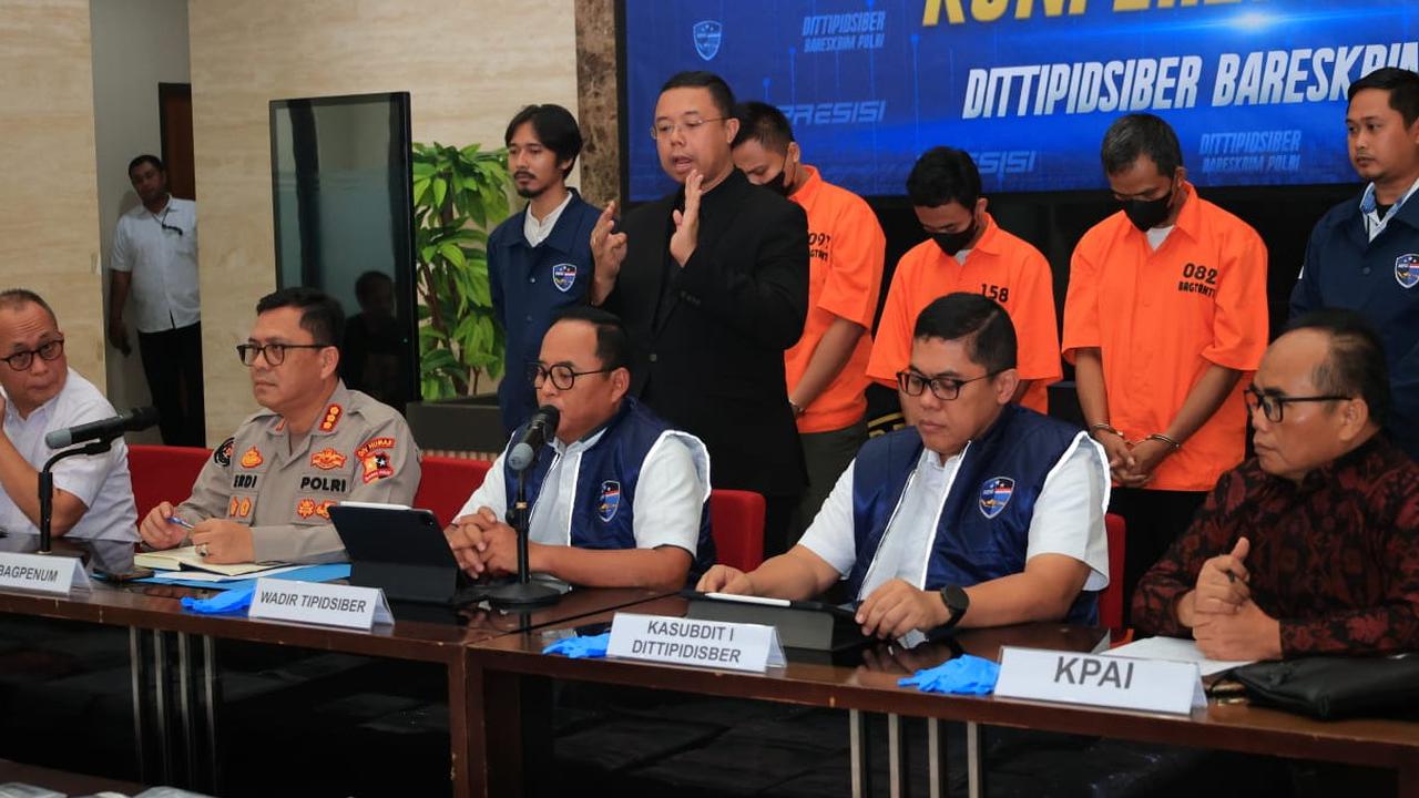 Cuma Honorer Desa Tapi Berpenghasilan Ratusan Juta, Ternyata Bisnisnya Dibongkar Polisi