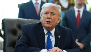 Trump Ancam Houthi dengan Serangan Militer Besar-besaran