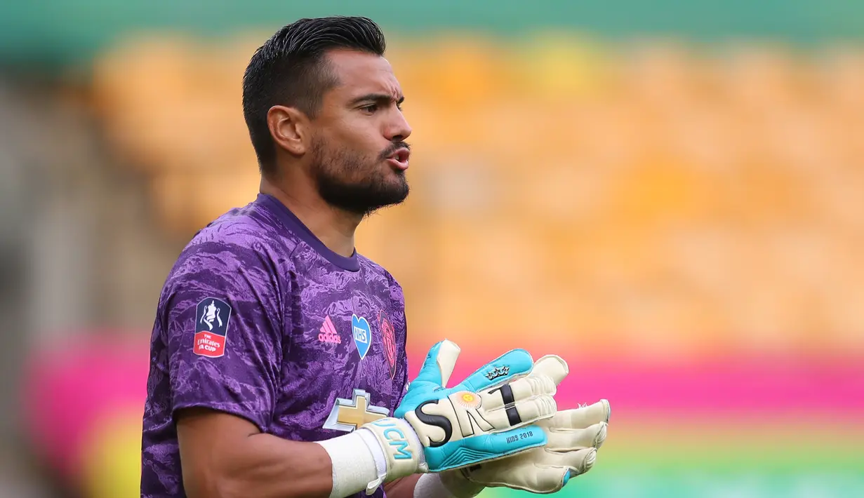 4. Sergio Romero (Manchester United) - Sergio Romero telah menjadi kiper yang setia dan sudah membela Manchester United sejak tahun 2015. Romero tidak dimasukkan dalam skuad Manchester United di Liga Inggris usai keinginannya berpindah klub. (AFP/Catherine Ivill/pool)