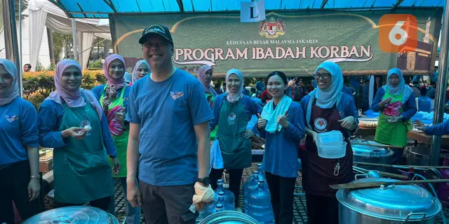 Kedubes Malaysia di Jakarta Kurban 3 Ekor Sapi dan 16 Ekor Kambing pada Hari Raya Idul Adha 2025