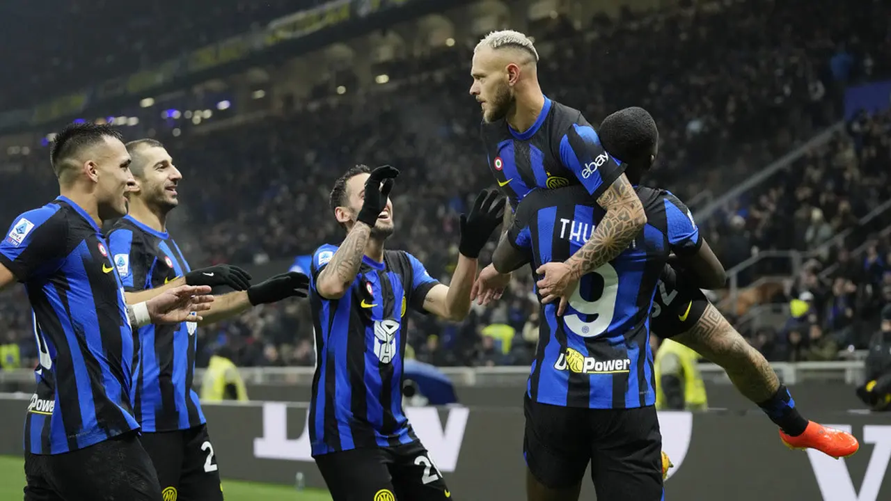 Foto: Pertahanan dan Lini Serang Sempurna, Inter Milan Kedinginan di Puncak Klasemen Liga Italia